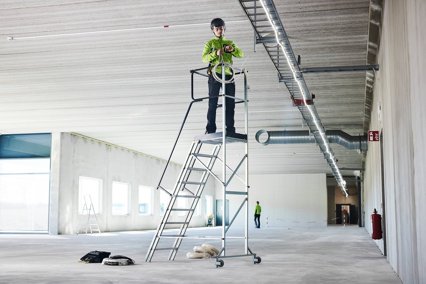 Warehouse steps ALOFT