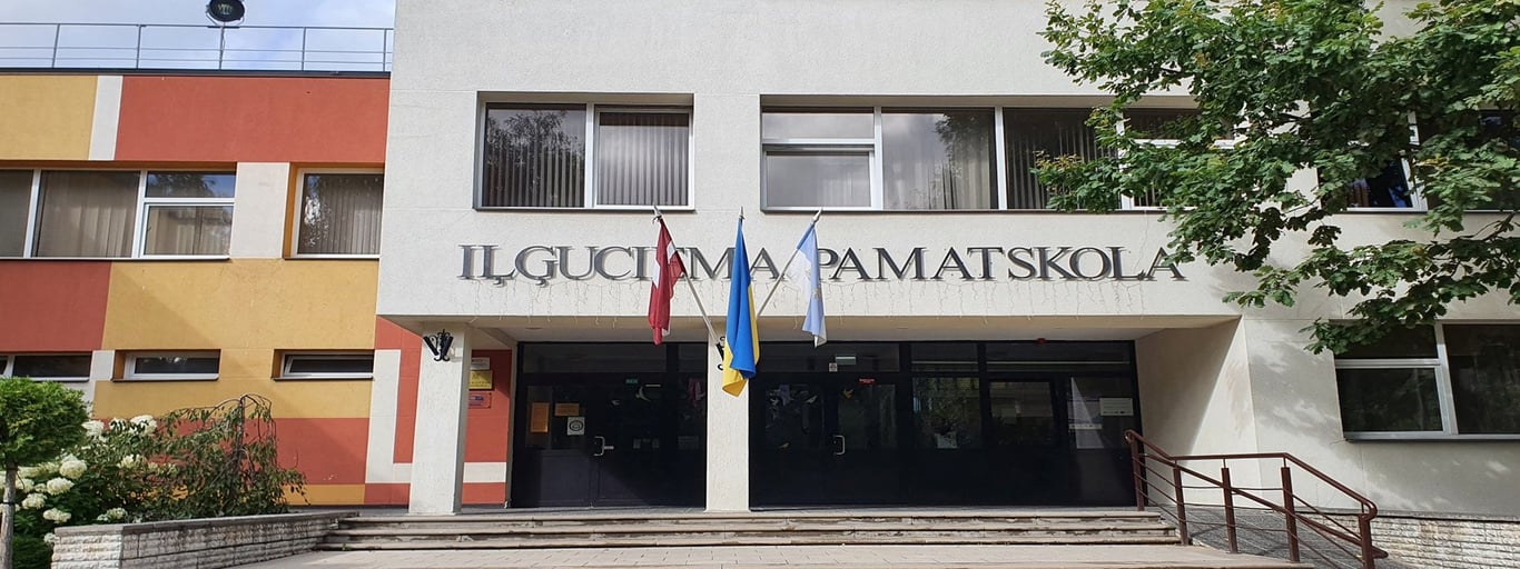 300 skapīši pēc individuāla pasūtījuma – Rīgas Iļģuciema pamatskola