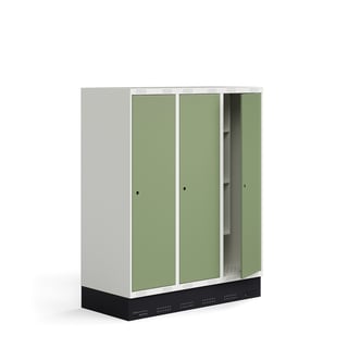 Student locker ROZ, 3 modules, 3 doors, incl. base, 1510x1200x550 mm, pale green