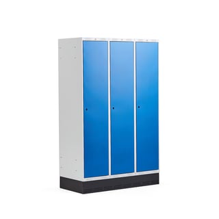 Riidekapp CLASSIC, 3 ust, soklil, 1890 x 1200 x 550 mm, sinine