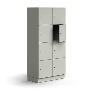 Lockerkast QBUS, 8 vakken, onderstel, 1636 x 800 x 420 mm, lichtgrijs