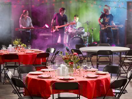 Näin järjestät onnistuneesti pikkujoulut työpaikalla