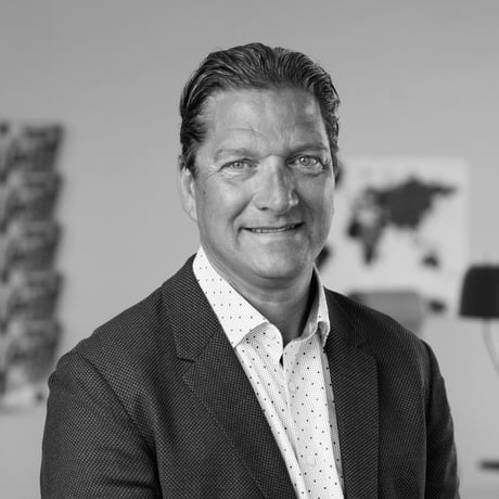 Christoph Larsen - Project sales