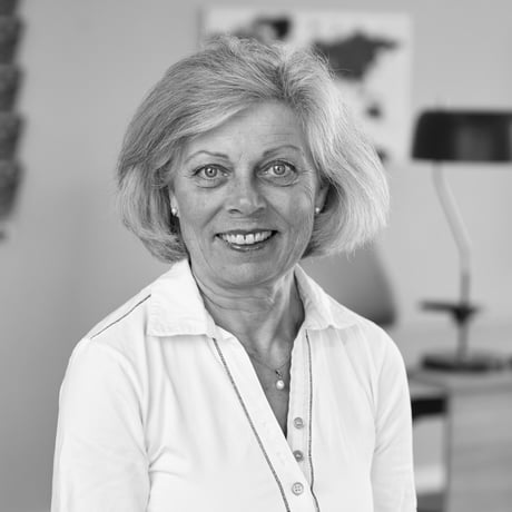 HELLE KJELLAND - Sales Support