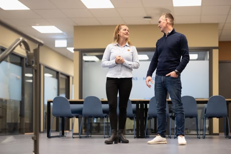 Robert Norbeck, daglig leder hos Aas & Nordal og Prosjektrådgiver Linda Cedell fra AJ Produkter