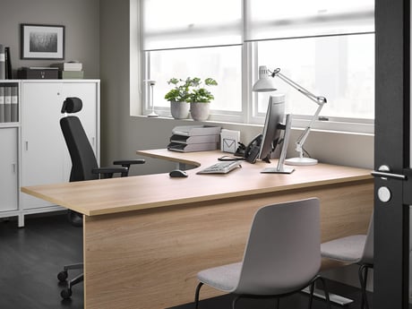 How to Select Executive Furniture for Offices
