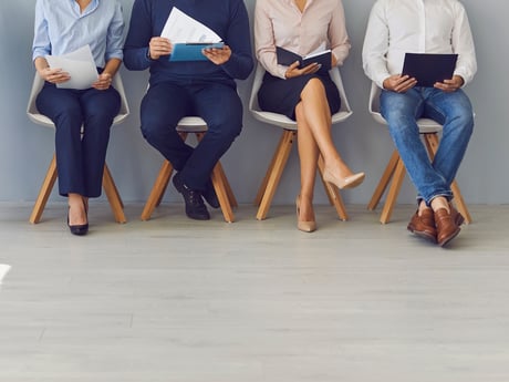 Headhunteren: Sådan tiltrækker du unge talenter