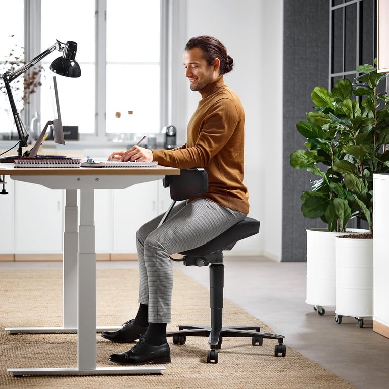 Saddle chair EPSOM with backrest and rocking mechanism