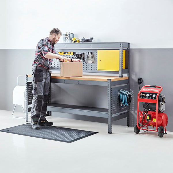 anti-fatigue mat with bubble pattern indicated for ESD work environments
