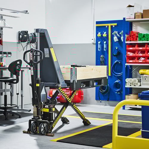 Electric high lift pallet truck BLINK