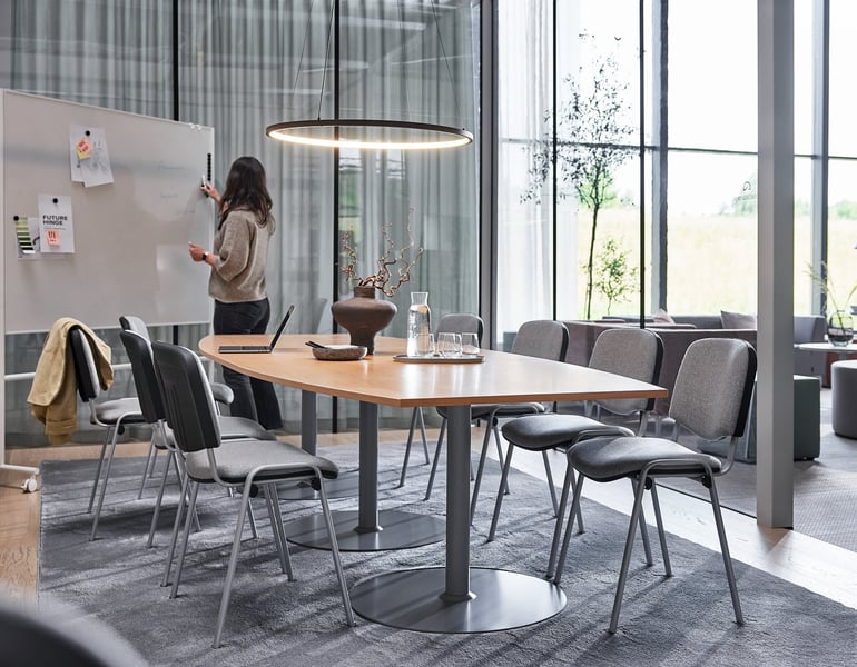 Boardroom layout for formal meetings