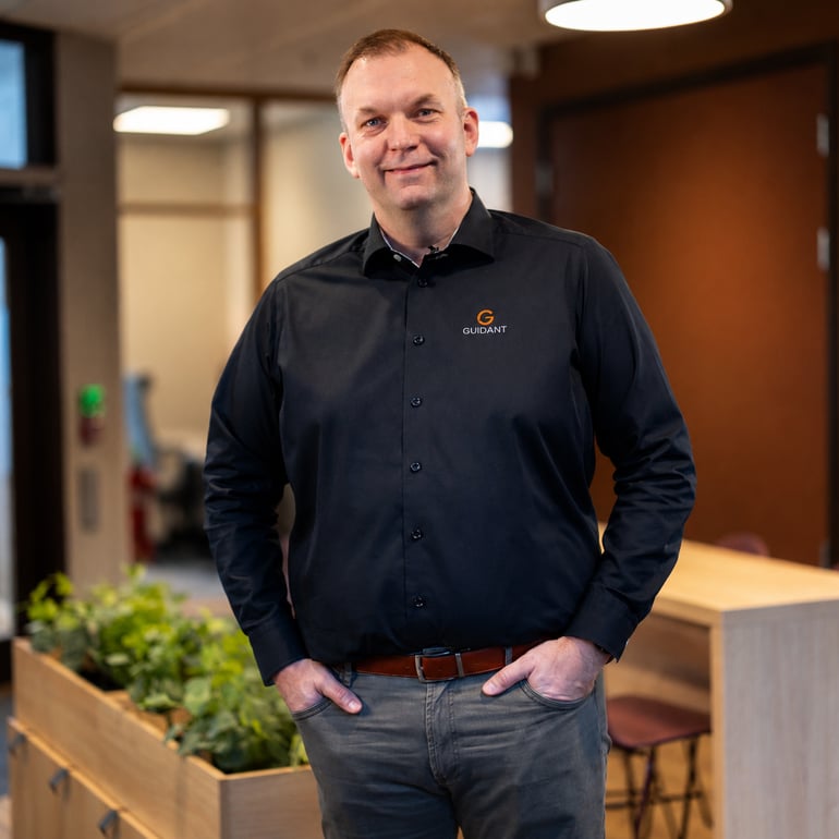 Sindre J.H. Enget, Manager Operations hos Guidant  