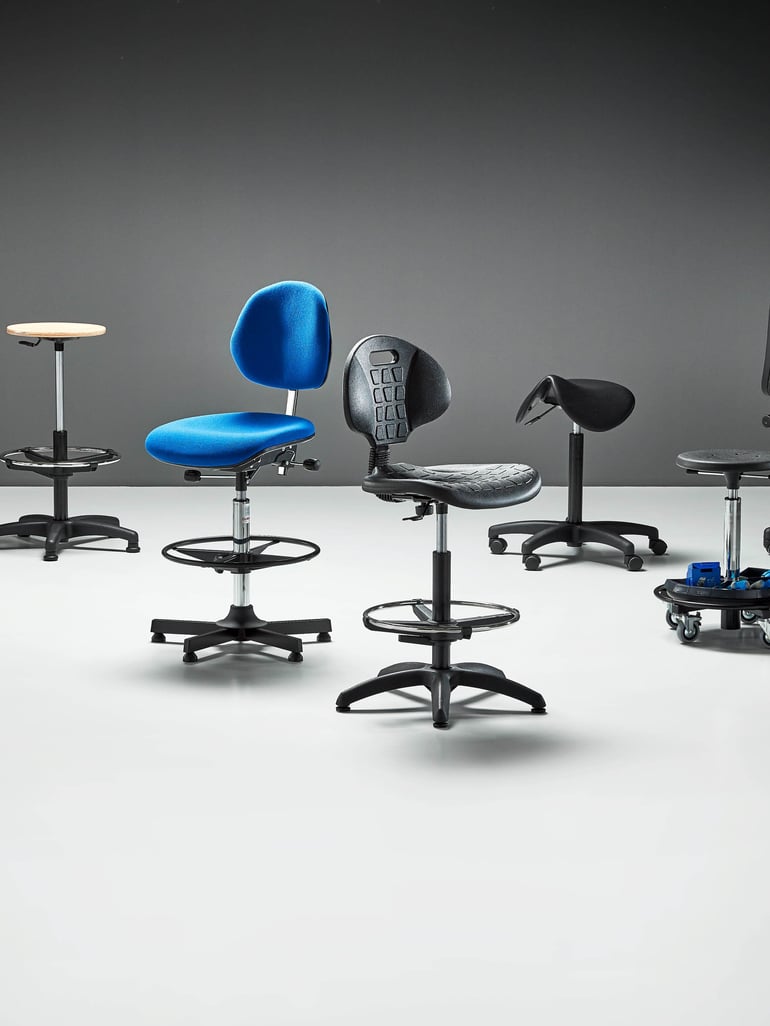 Arbeitsstühle und Hocker