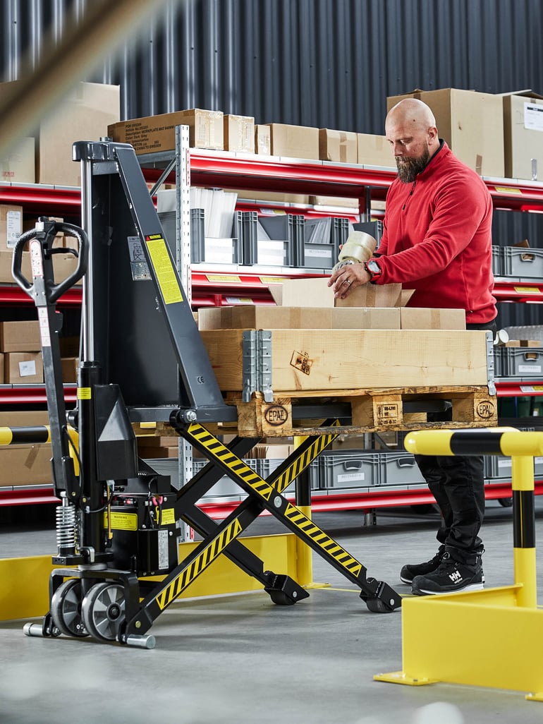 Manual handling equipment