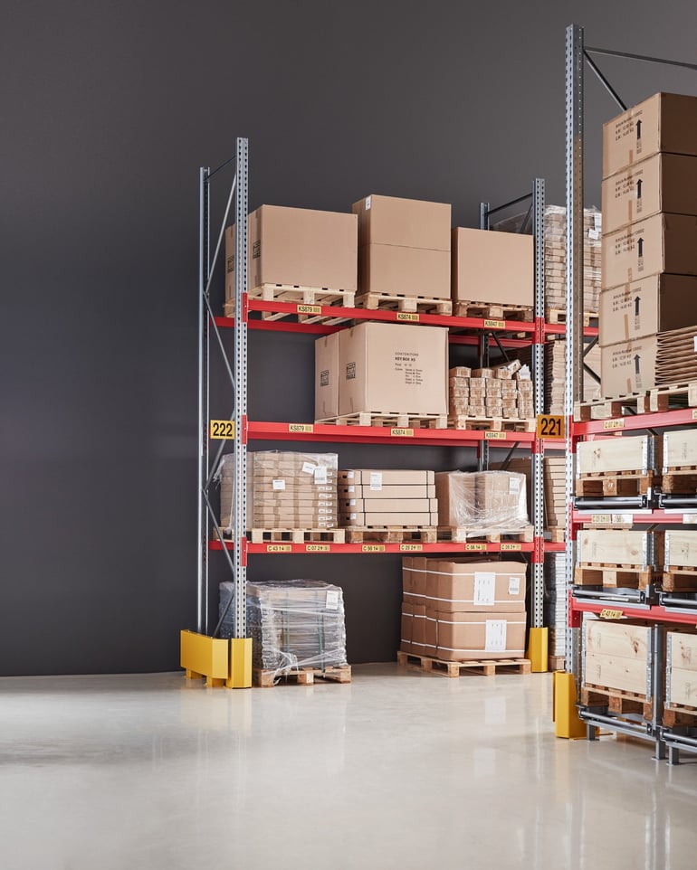 Sklad s paletovými regály