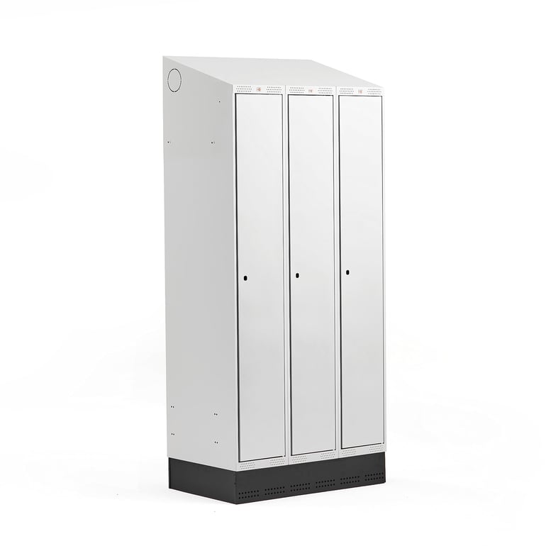 Šatňová skrinka CLASSIC, so soklom, 3 sekcie, 2050x900x550 mm, šedá