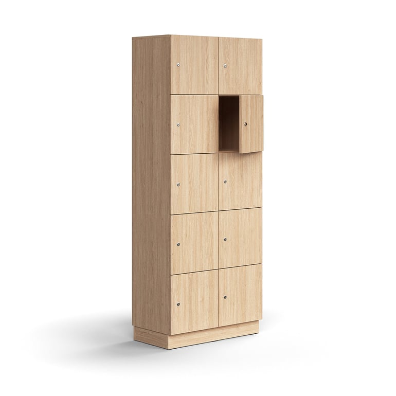 Levně Skříň QBUS, 10 uzamykatelných boxů, sokl, 2020x800x420 mm, dub