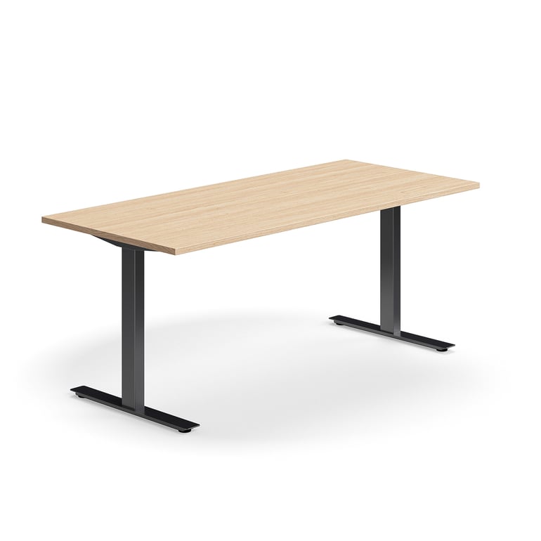 Levně Psací stůl QBUS, T-nohy, 1800x800 mm, černá podnož, dub