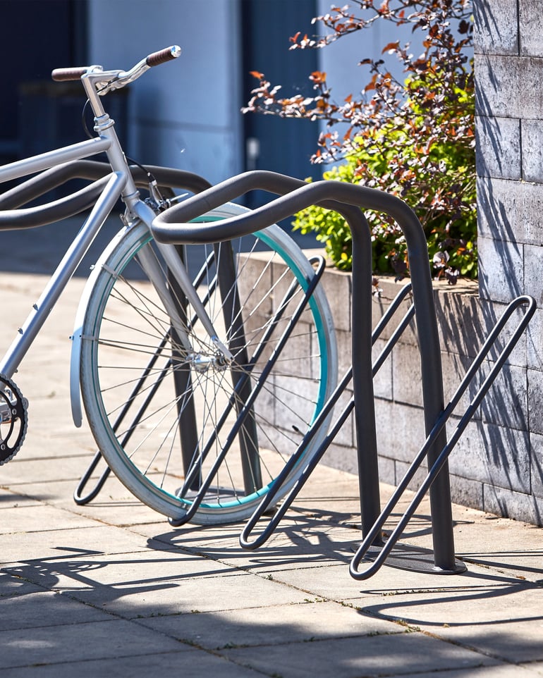 Cykelstativ til fire cykler