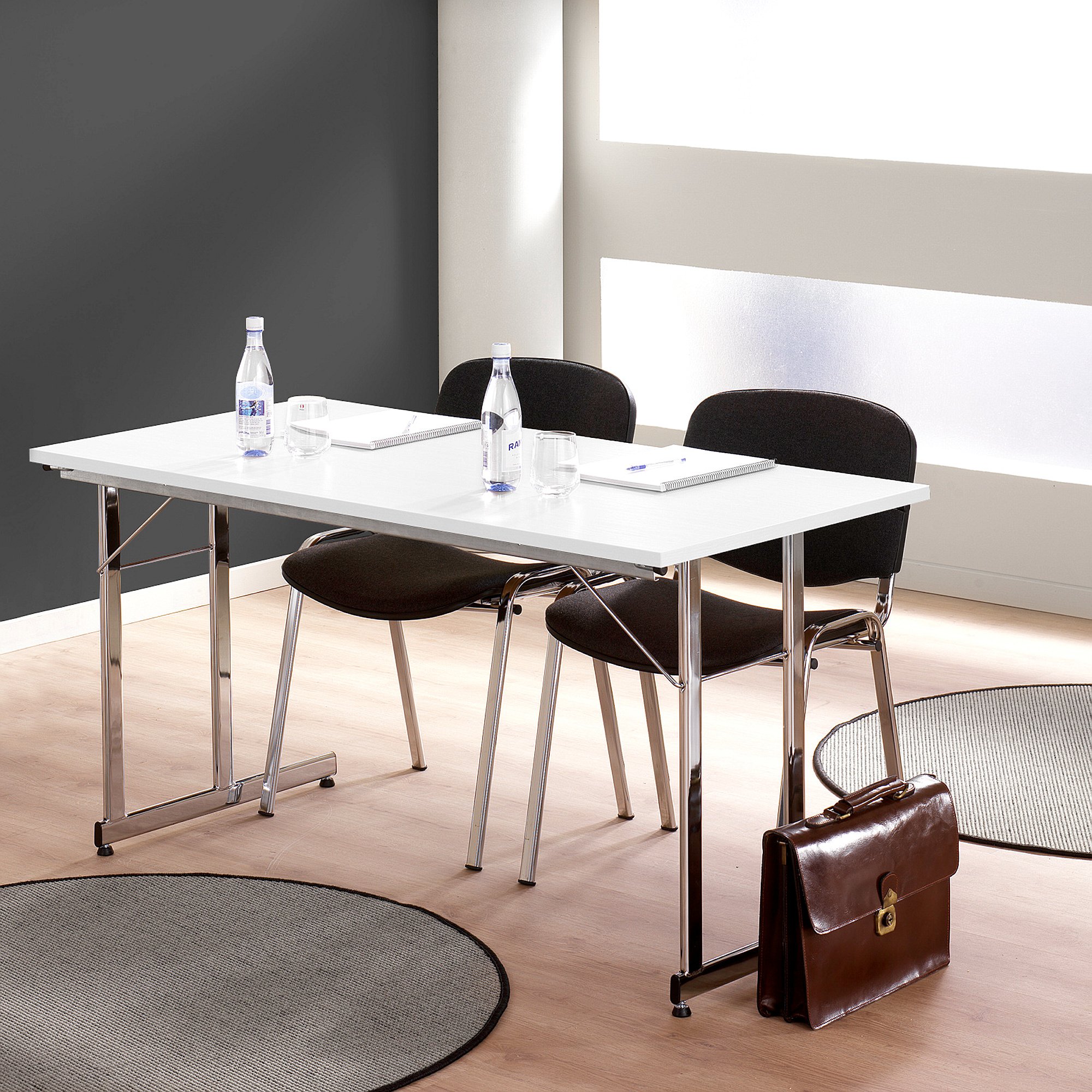 Rokovací stôl Claire, 1400x700 mm, biely laminát/chróm
