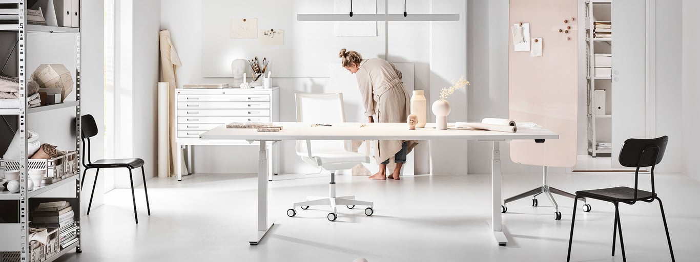 Kancelářský nábytek s nádechem skandinávského designu