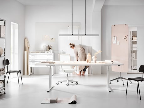 Kancelářský nábytek s nádechem skandinávského designu