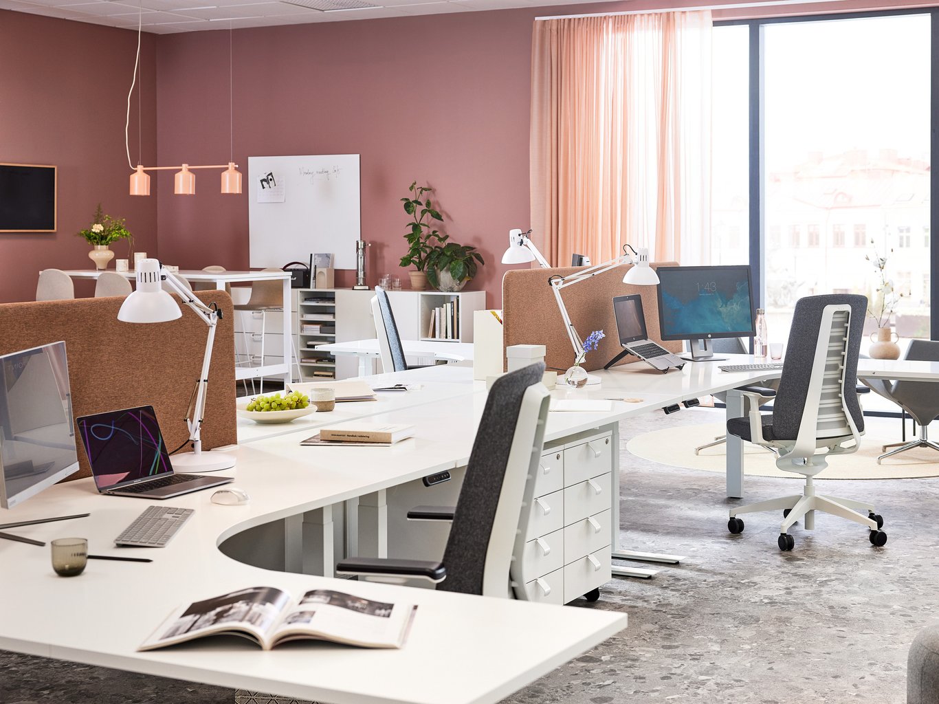 Storrumskontor - hvordan indretter du et åbent kontorlandskab?