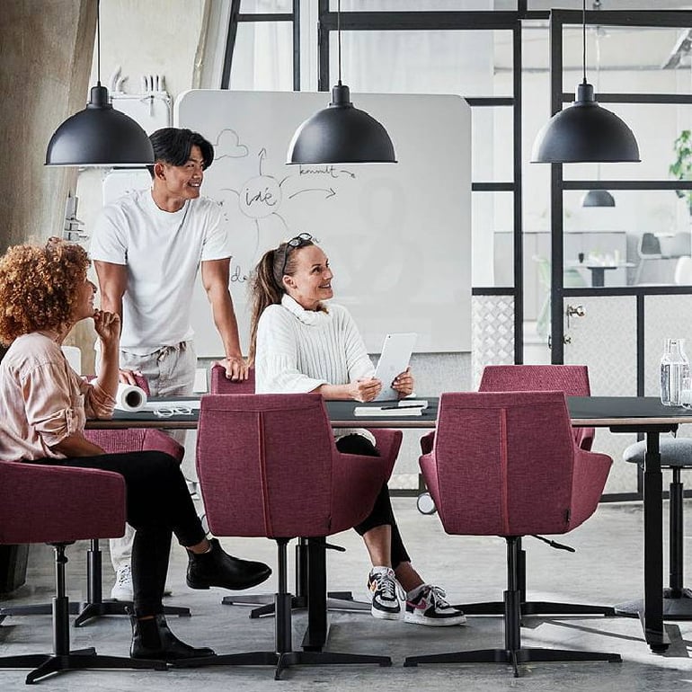 Ceiling lamps in meeting room