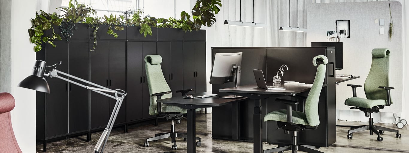 Poradíme vám, jak zařídit klasickou kancelář a vybavit ji v elegantním duchu