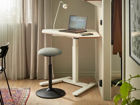 Sit stand desk and stool