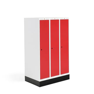 Student locker ROZ, 3 modules, 3 doors, 1510x900x550 mm, red, incl. base