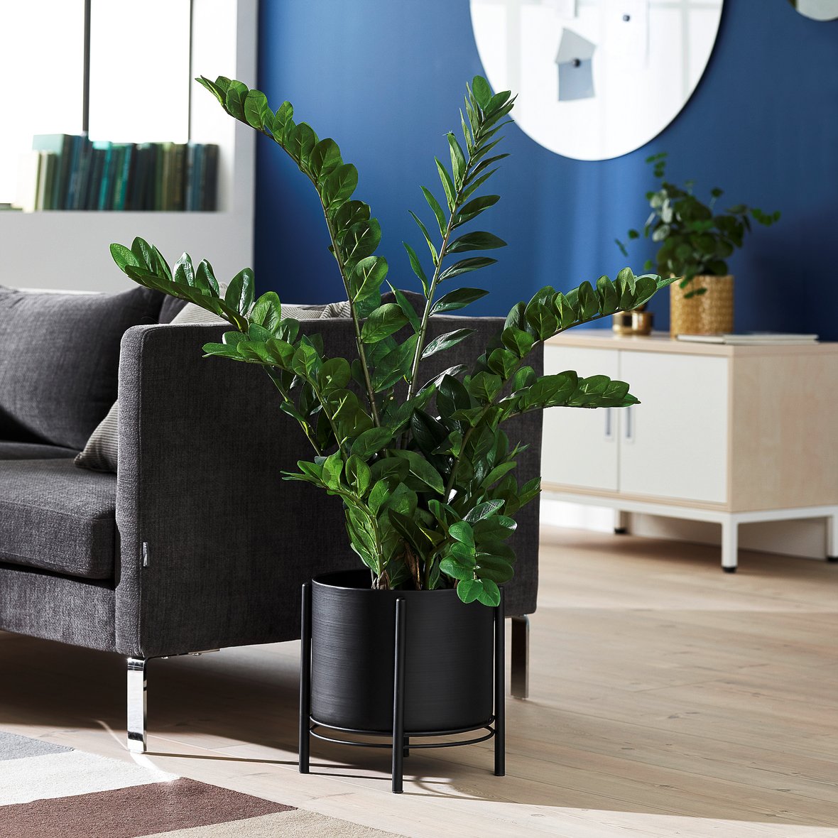 Artificial ZZ plant, H 1100 mm, incl. black steel pot on stand, 2pack