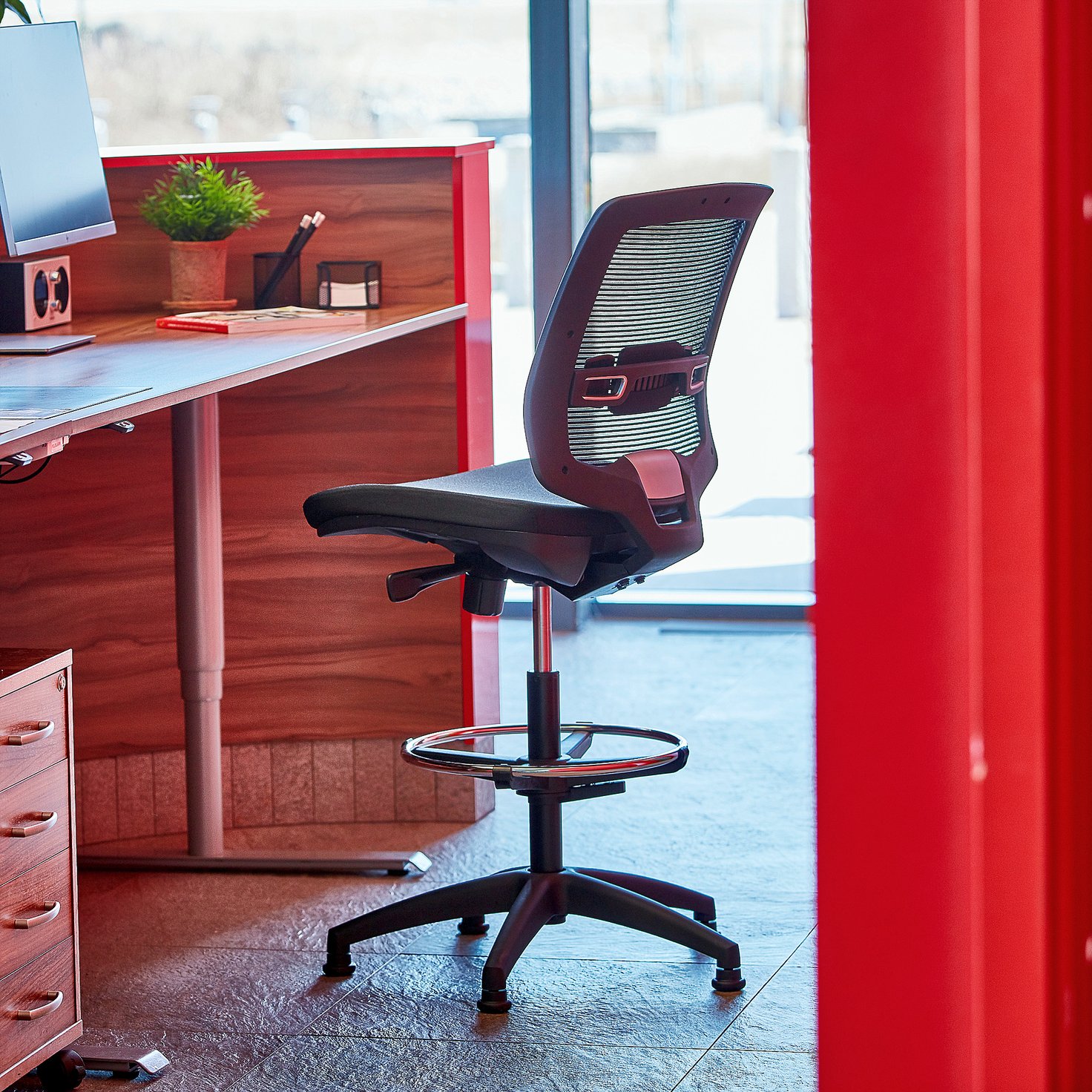 Draughtsman chair STANLEY, black | AJ Products