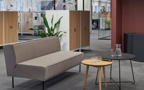 Stilvolle kundenspezifische Büroeinrichtung für Schenker AS in Norwegen
