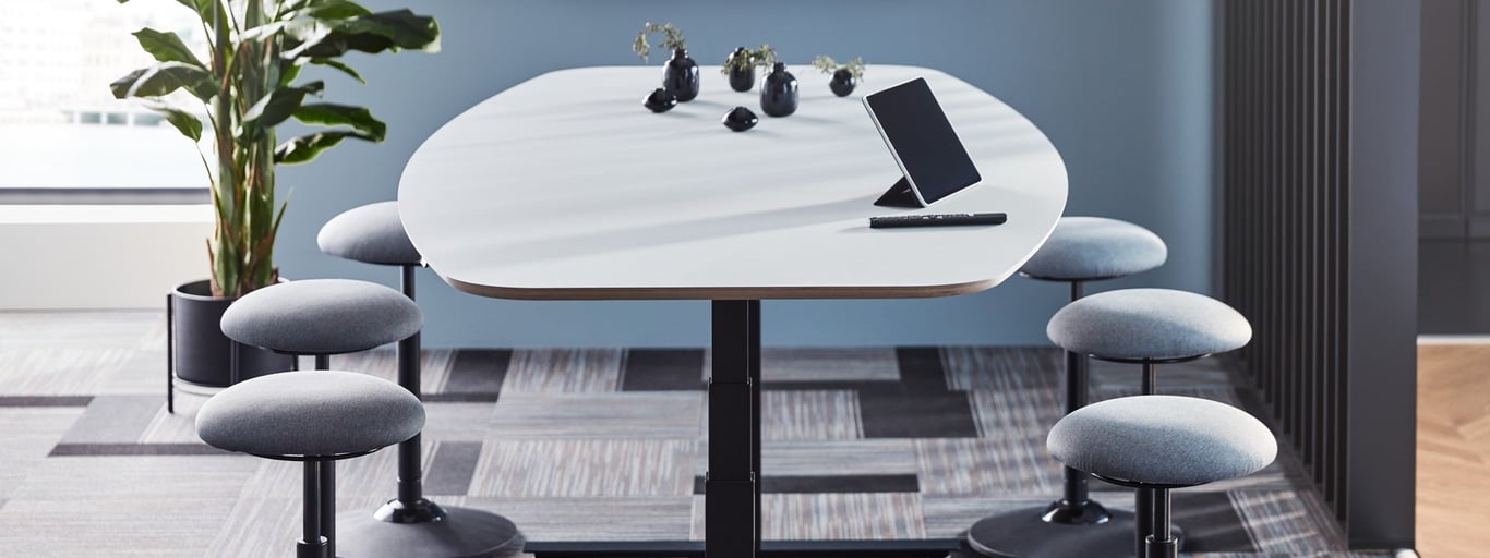 How to Choose Conference Room Furniture