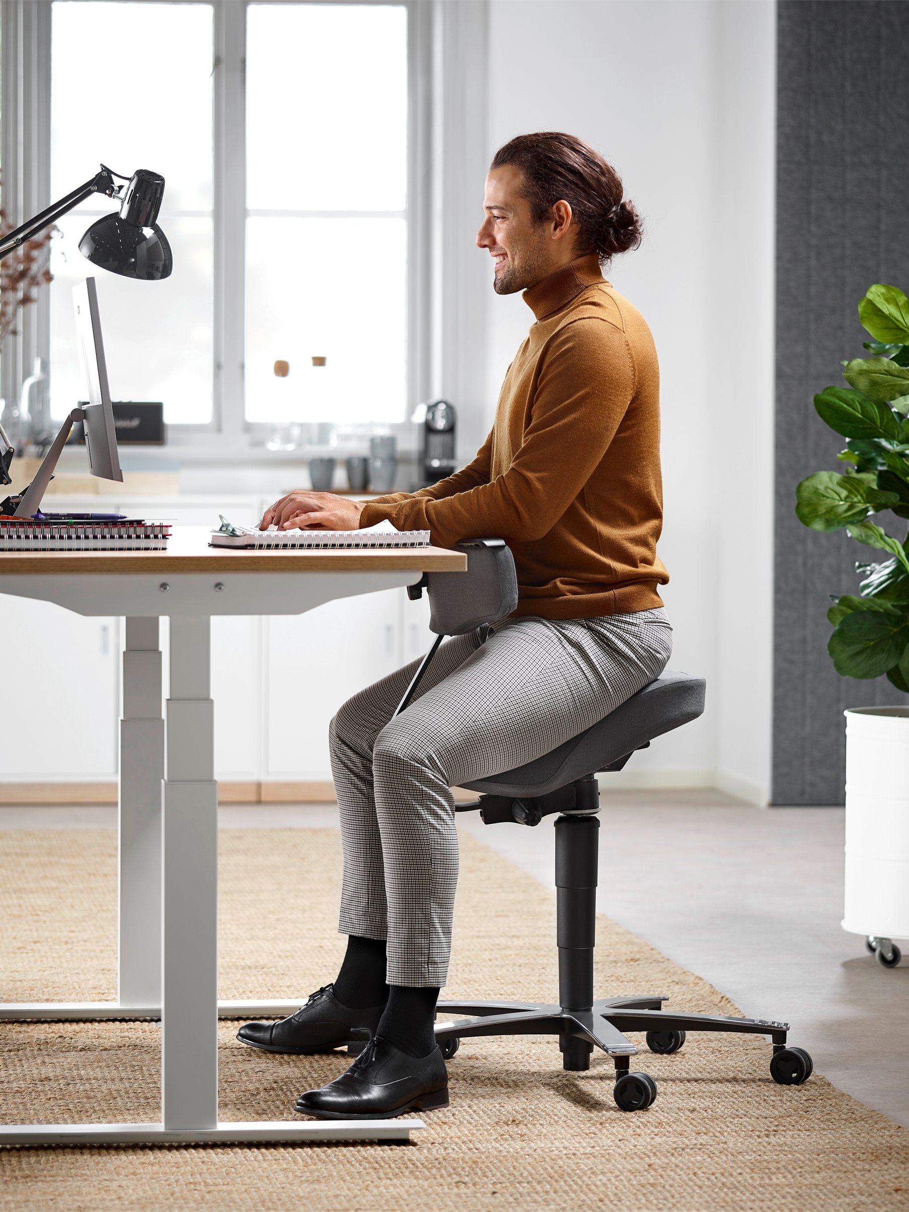 Repetitive Strain Injuries (RSI) Protect Yourself from Mouse Arm AJ