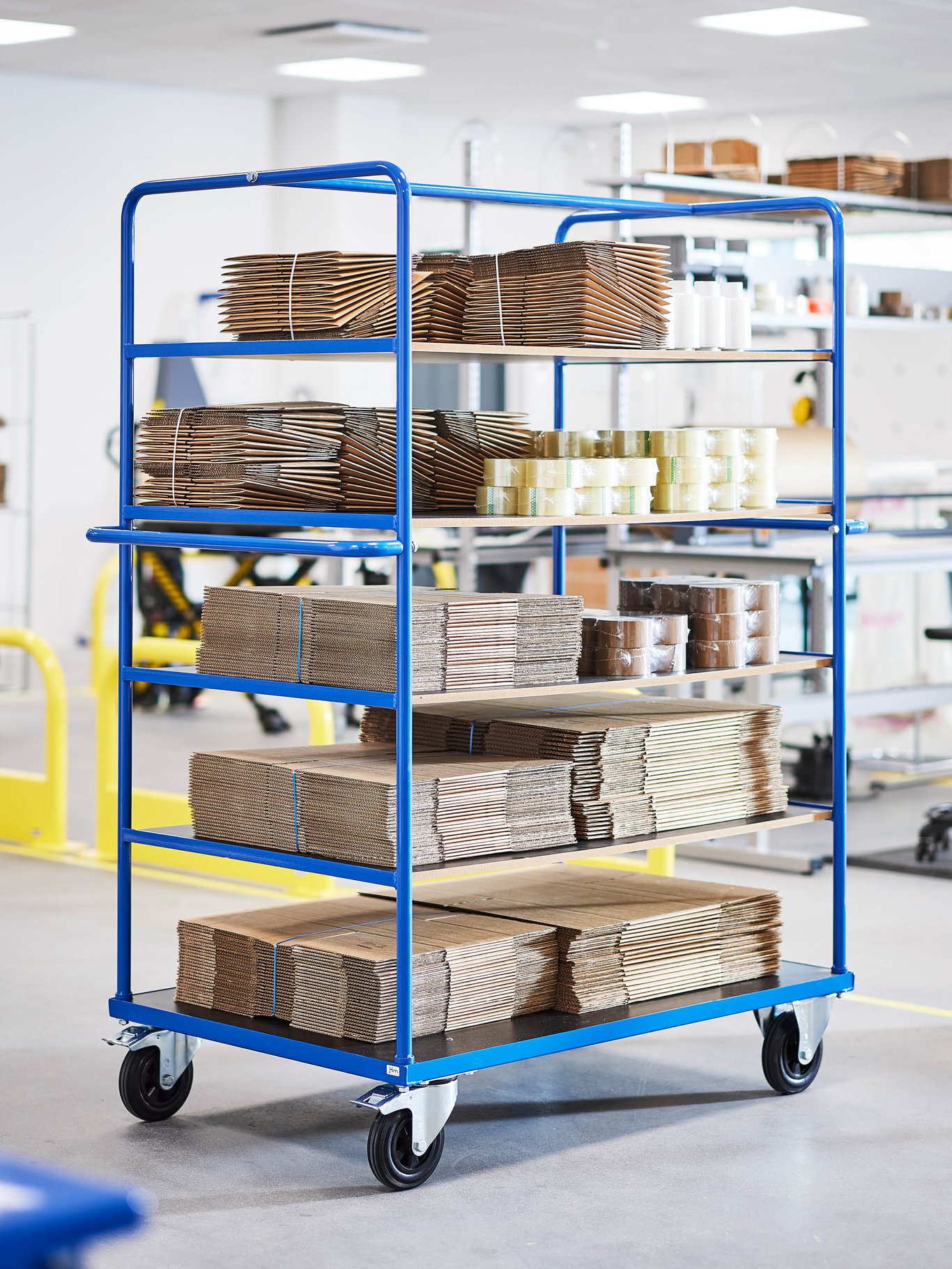Streamline your packing process with an ergonomic packing station | AJ ...